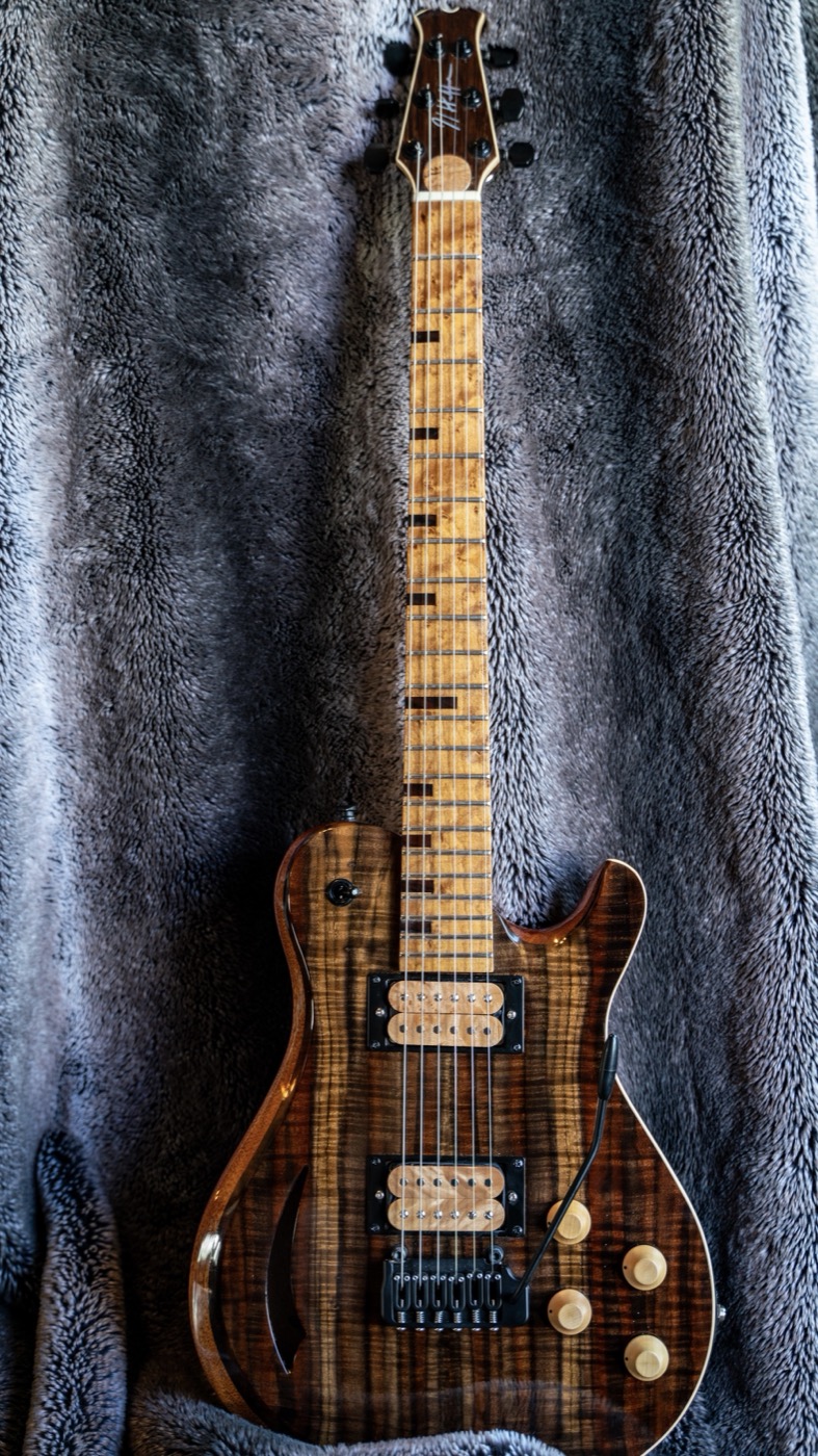 Claro Walnut Singlecut